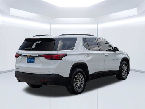 Used 2023 Chevrolet Traverse LT FWD image 6