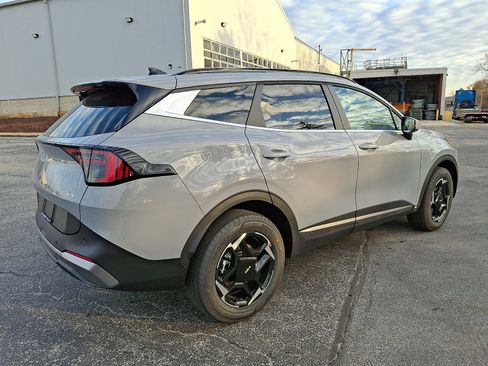 New 2026 Kia Sportage EX w/ EX Panoramic Sunroof Package AWD/4WD image 8