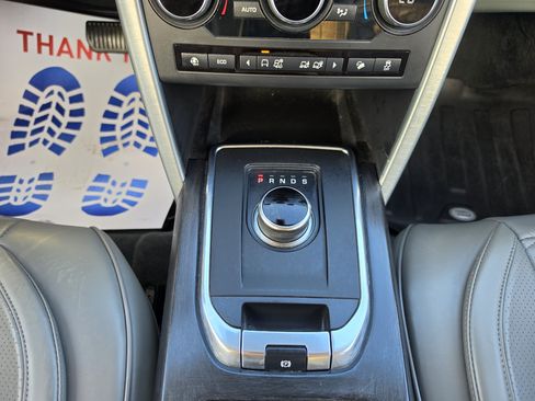 Used 2018 Land Rover Discovery Sport SE AWD/4WD image 36