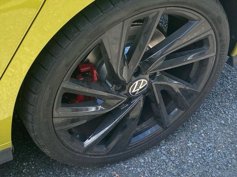Used 2022 Volkswagen GTI Autobahn FWD image 23