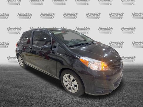Used 2012 Toyota Yaris L FWD image 11