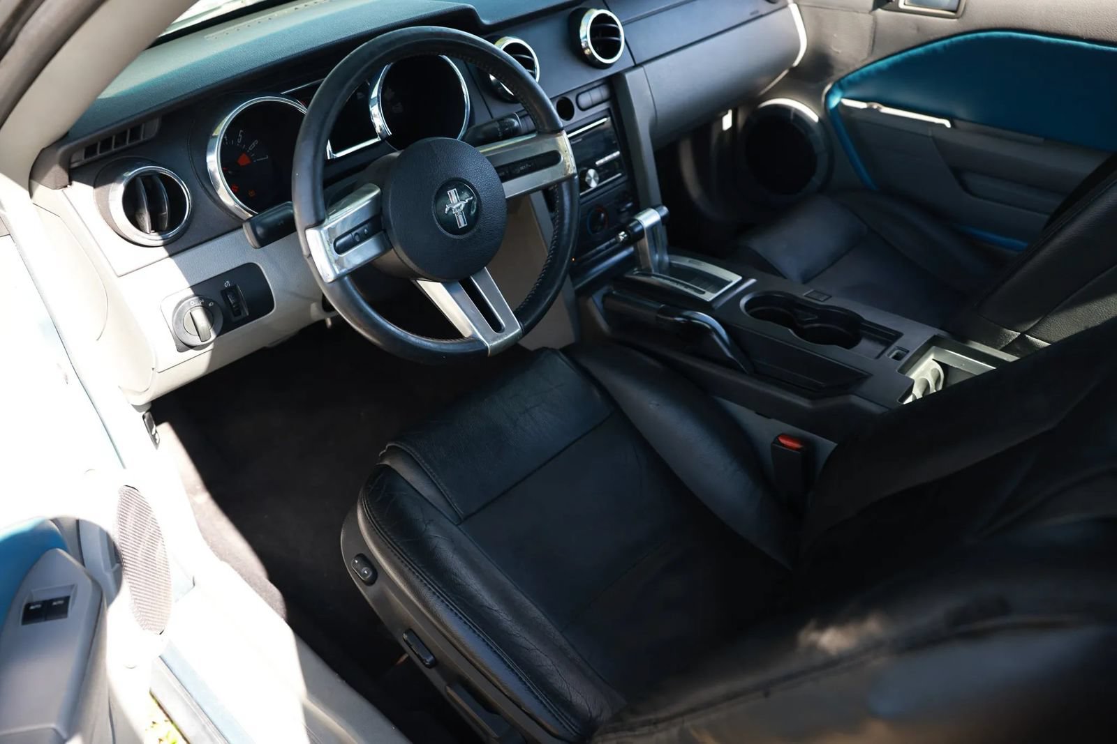 Used 2008 Ford Mustang Coupe RWD image 10