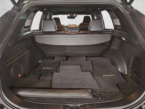 Used 2020 Toyota RAV4 XSE image 6