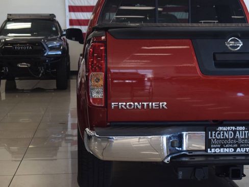 Used 2013 Nissan Frontier SV RWD image 27