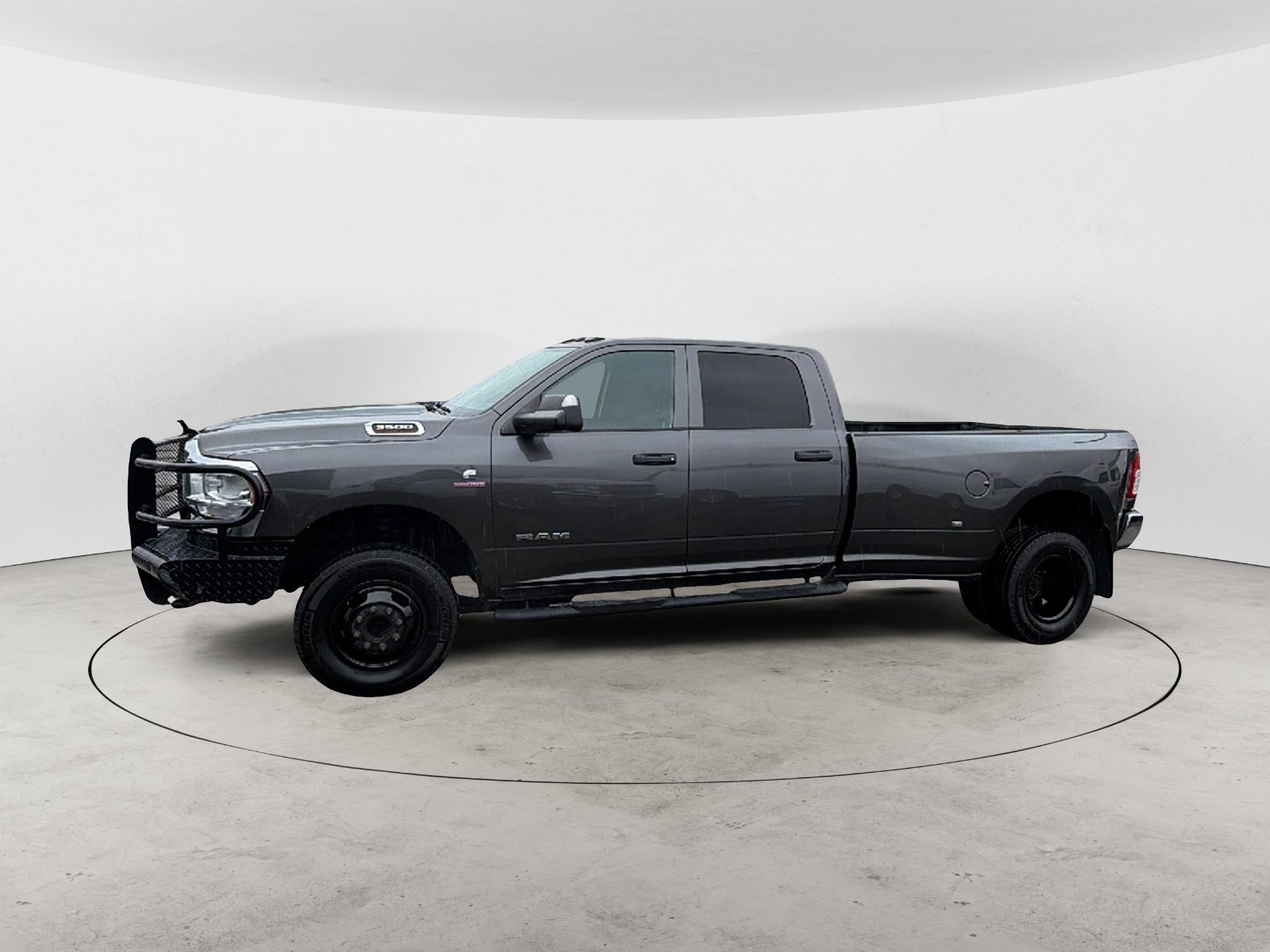Used 2019 RAM 3500 Tradesman AWD/4WD image 3