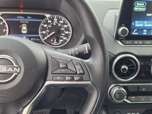 Used 2024 Nissan Sentra SV image 28