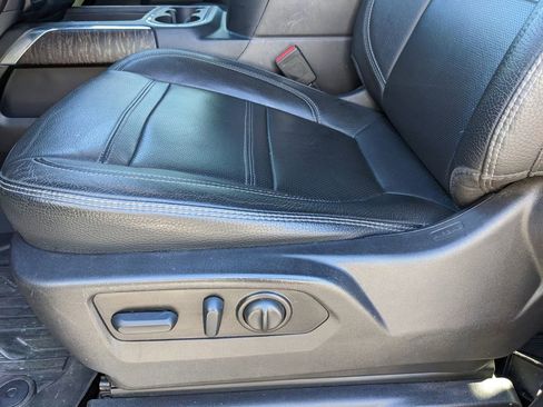 Used 2022 GMC Sierra 2500 Denali w/ Denali Ultimate Package image 21