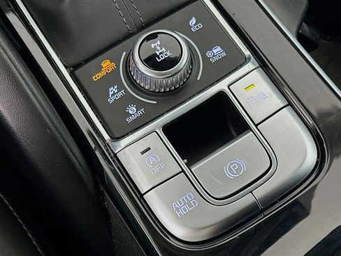 Used 2025 Kia Telluride S image 26