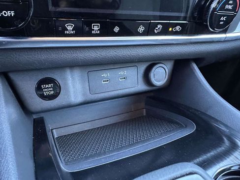 Used 2025 Nissan Rogue SV image 21