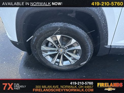 New 2026 Chevrolet Equinox LT w/ LPO, Floor Liner Package image 19