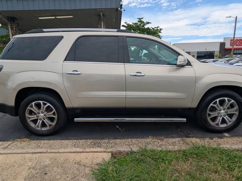 Used 2015 GMC Acadia SLT FWD image 8