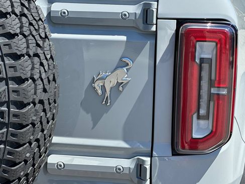 New 2026 Ford Bronco Outer Banks w/ Sasquatch Package AWD/4WD image 27