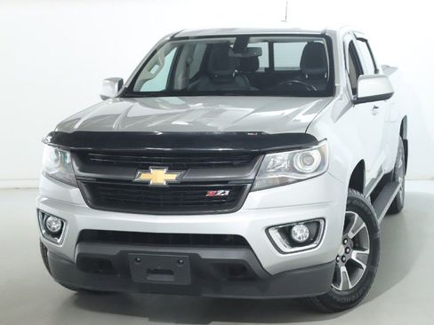 Used 2018 Chevrolet Colorado Z71 AWD/4WD image 3