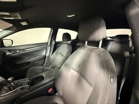 Used 2018 Honda Civic Sport image 15
