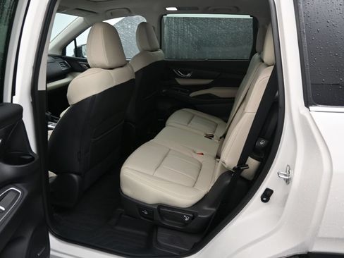 Used 2026 Subaru Ascent Limited w/ Popular Package #2 AWD/4WD image 18
