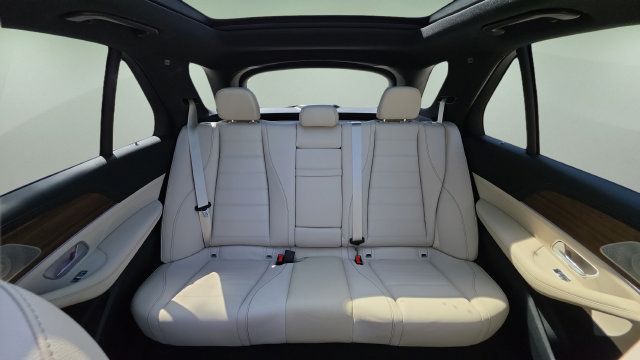 Used 2025 Mercedes-Benz GLE 450e 4MATIC image 41