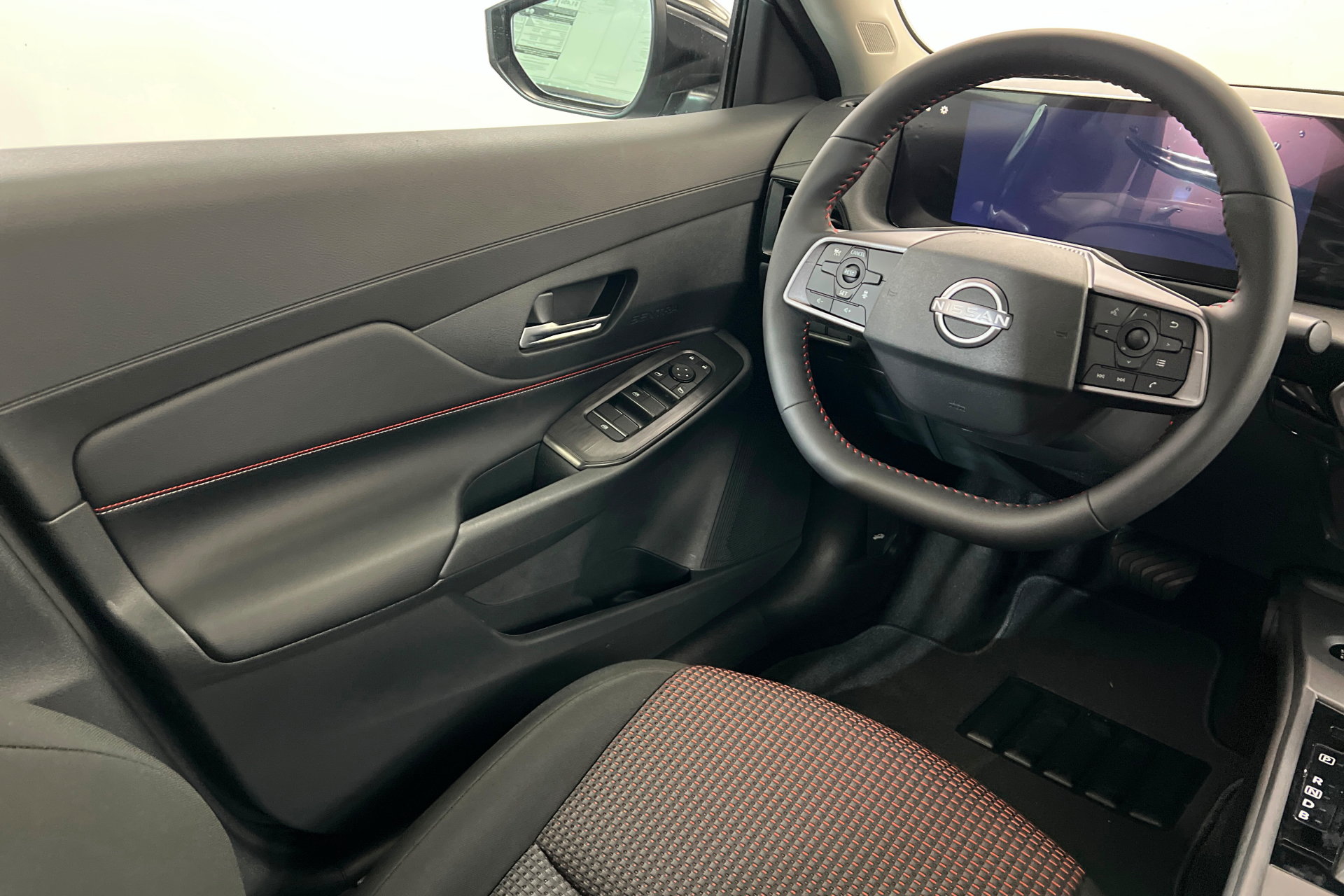 New 2027 Nissan Sentra SR w/ Floor Mat Package FWD image 11