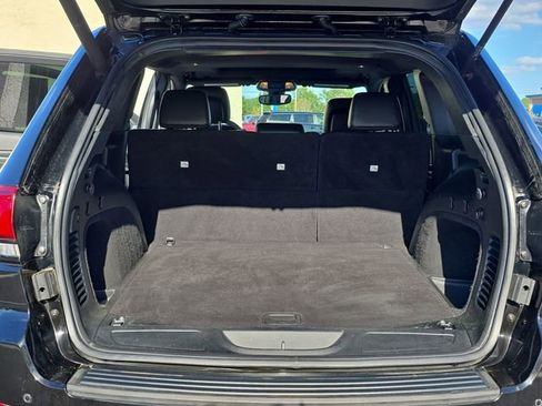 Used 2020 Jeep Grand Cherokee Altitude image 14