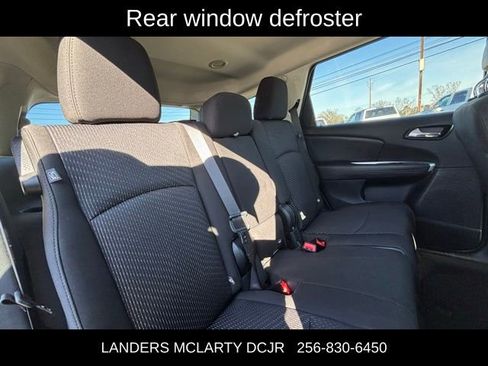 Used 2019 Dodge Journey SE image 14