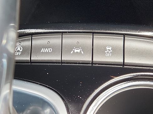 Used 2023 Buick Encore GX Preferred w/ Cold Weather Comfort Package AWD/4WD image 23