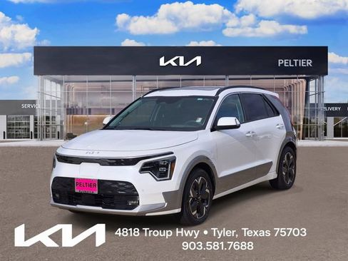 Used 2023 Kia Niro Wave FWD image 3