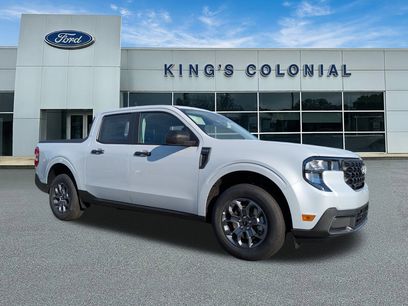 New 2025 Ford Maverick XLT w/ Equipment Group 302A