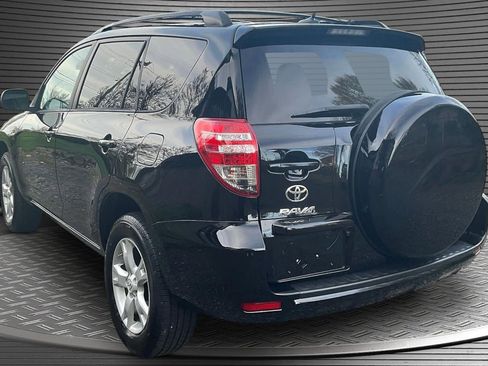 Used 2012 Toyota RAV4 4WD w/ Upgrade Value Pkg image 4