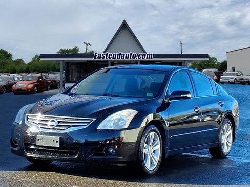 Used 2012 Nissan Altima 3.5 SR w/ Sport Pkg image 1