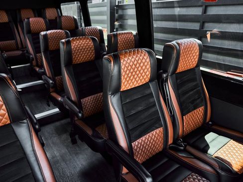 Used 2019 Mercedes-Benz Sprinter 3500 image 55