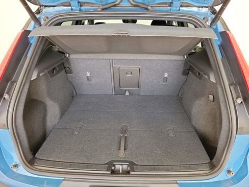 Used 2023 Volvo XC40 Recharge Ultimate AWD/4WD image 10