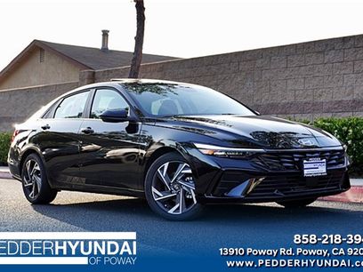 New 2025 Hyundai Elantra SEL w/ Cargo Package