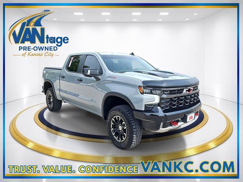 Certified 2025 Chevrolet Silverado 1500 ZR2 w/ Technology Package AWD/4WD image 3