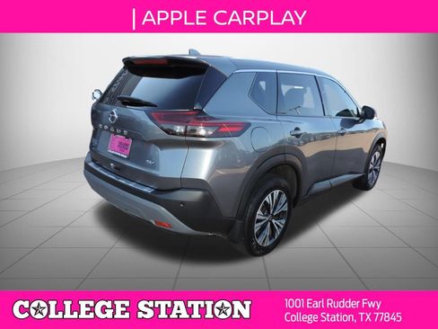 Used 2021 Nissan Rogue SV FWD image 4