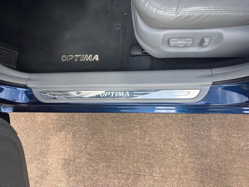 Used 2008 Kia Optima EX w/ Premium Pkg FWD image 12