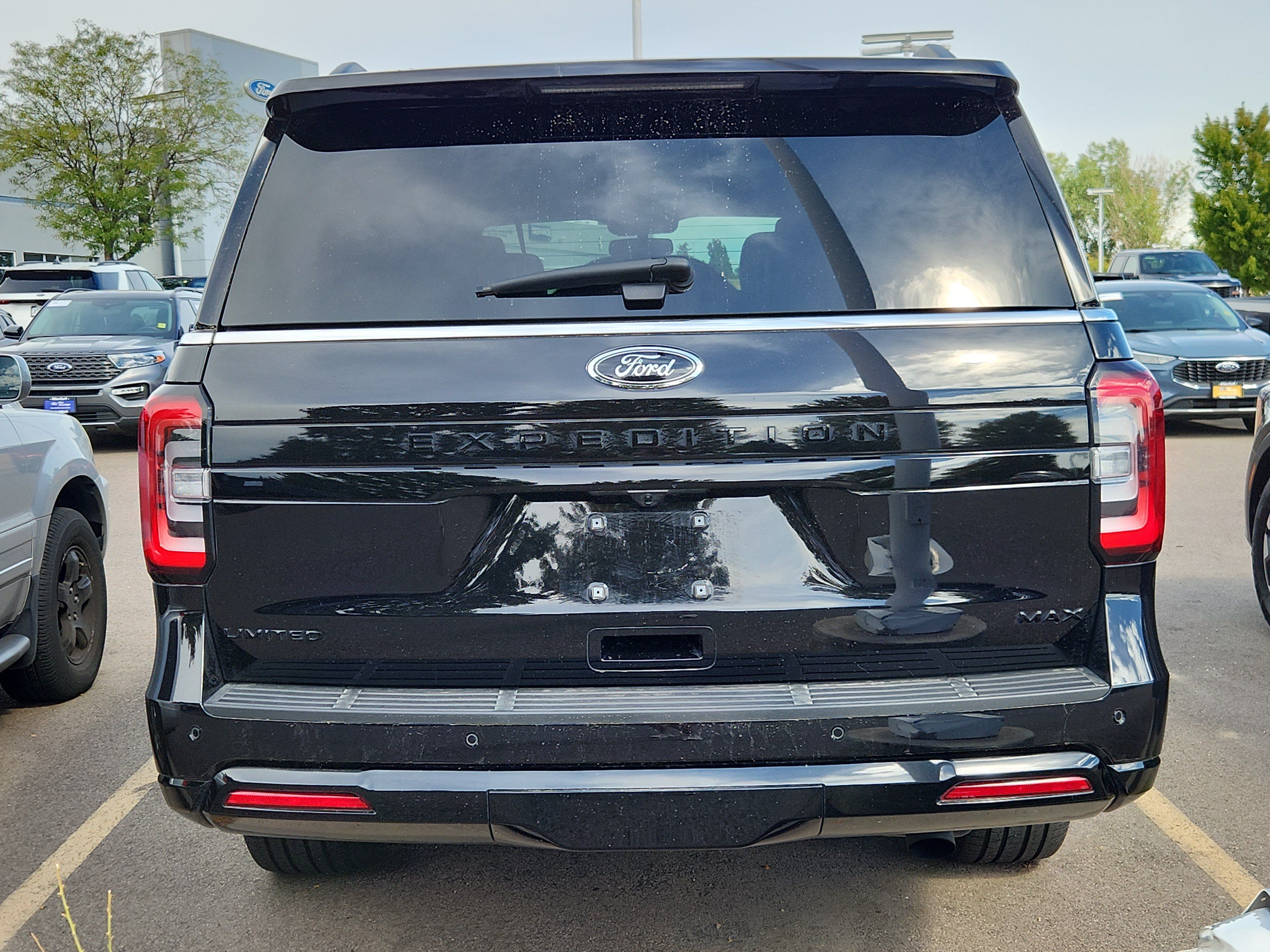 Used 2024 Ford Expedition Max Limited AWD/4WD image 8