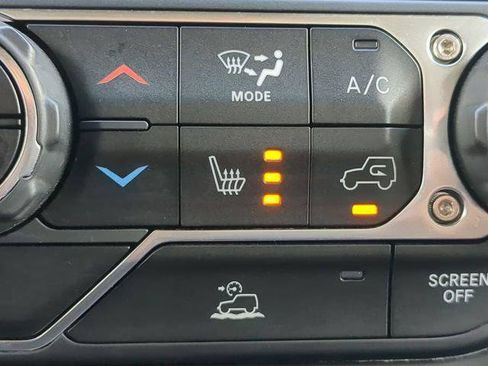 Certified 2022 Jeep Wrangler Unlimited Sahara w/ Cold Weather Group AWD/4WD image 25