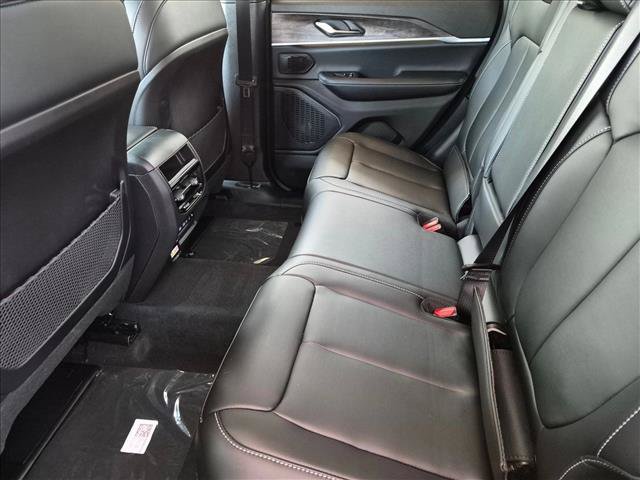 New 2026 Jeep Grand Cherokee Limited AWD/4WD image 14