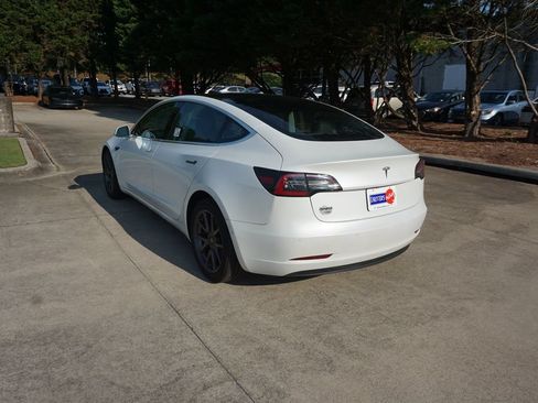 Used 2020 Tesla Model 3 Standard Range Plus RWD image 22