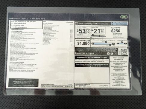 Used 2025 Land Rover Range Rover SE AWD/4WD image 24