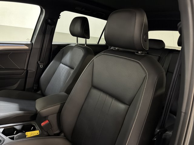 Certified 2024 Volkswagen Tiguan SE R-Line AWD/4WD image 14