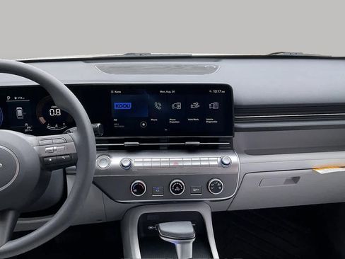 Used 2026 Hyundai Kona SE FWD image 8