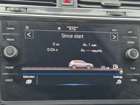 Used 2021 Volkswagen Tiguan SE image 36