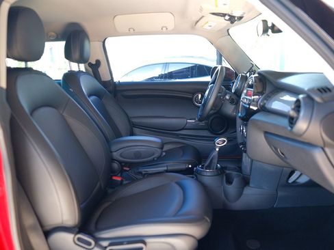 Used 2016 MINI Cooper 2-Door Hardtop FWD image 26