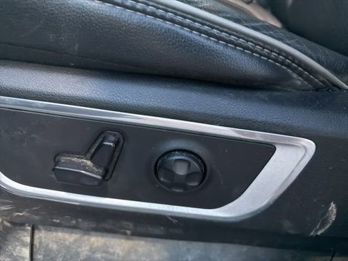 Used 2020 RAM 1500 Laramie image 23