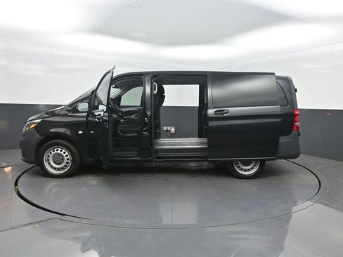 Used 2020 Mercedes-Benz Metris Passenger image 40