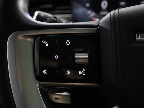 Used 2023 Land Rover Range Rover SE image 21