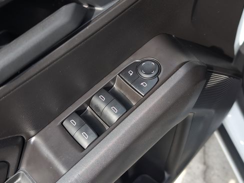Used 2025 Chevrolet Colorado W/T w/ Advanced Trailering Package AWD/4WD image 15