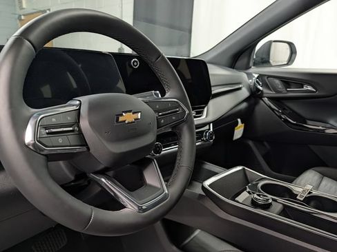 New 2027 Chevrolet Equinox LT FWD image 16