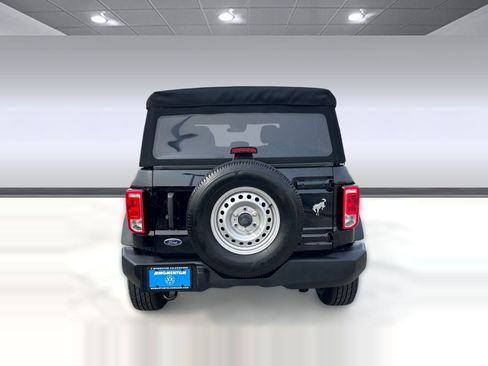 Used 2022 Ford Bronco image 9