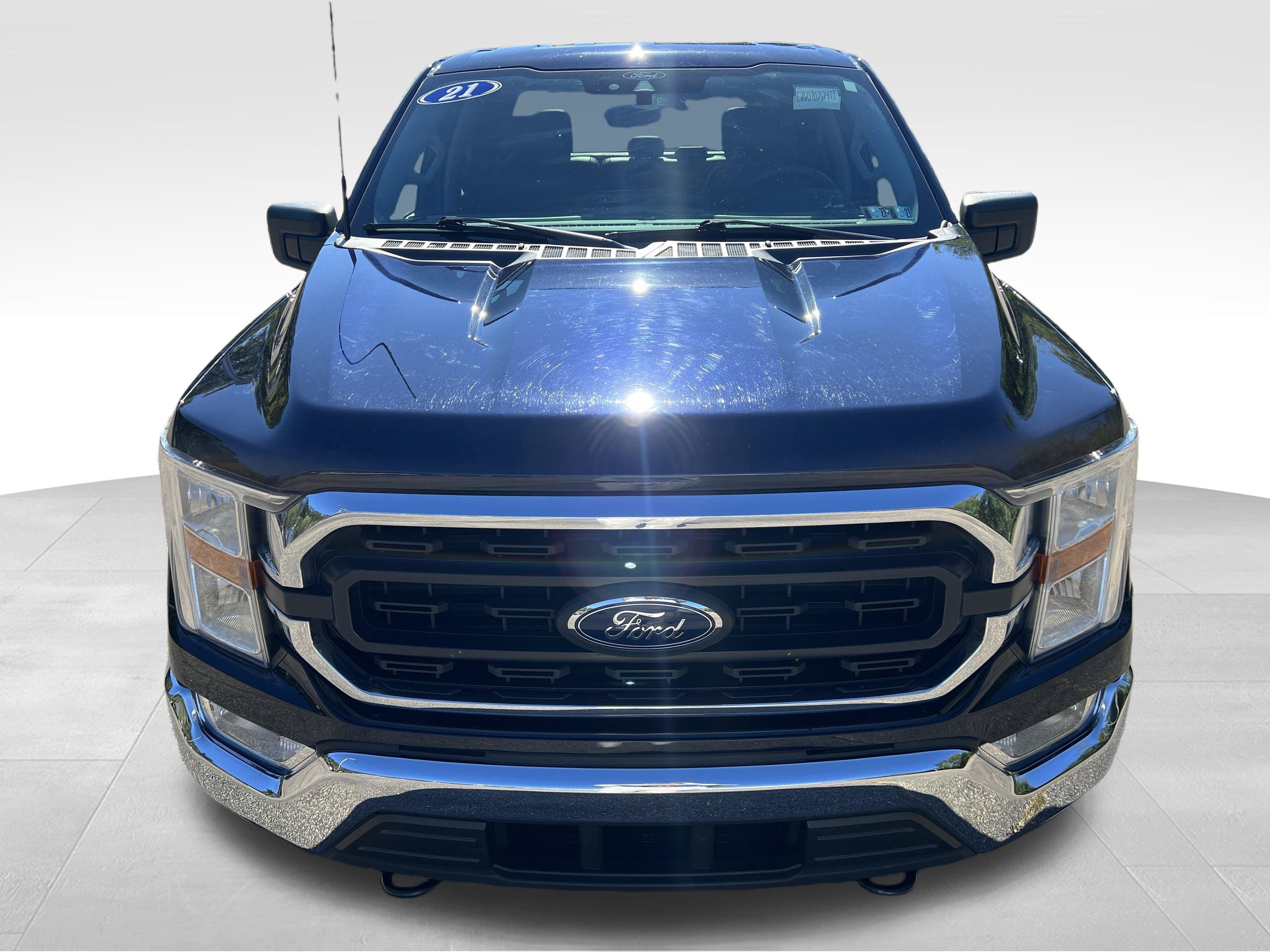 Used 2021 Ford F150 XLT AWD/4WD image 2